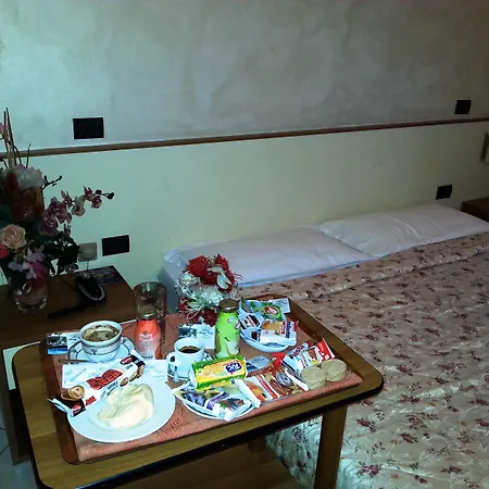 Hotel Happy Days 3*