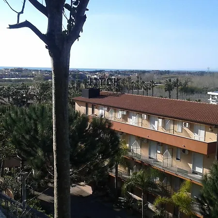Happy Days Hotel 3*