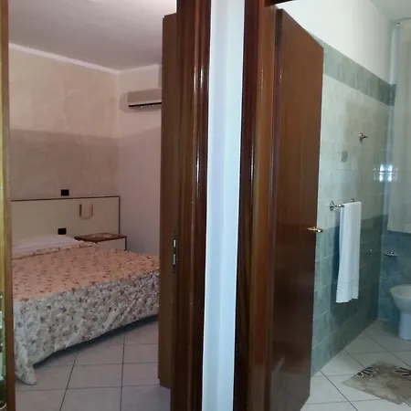 Happy Days Hotel